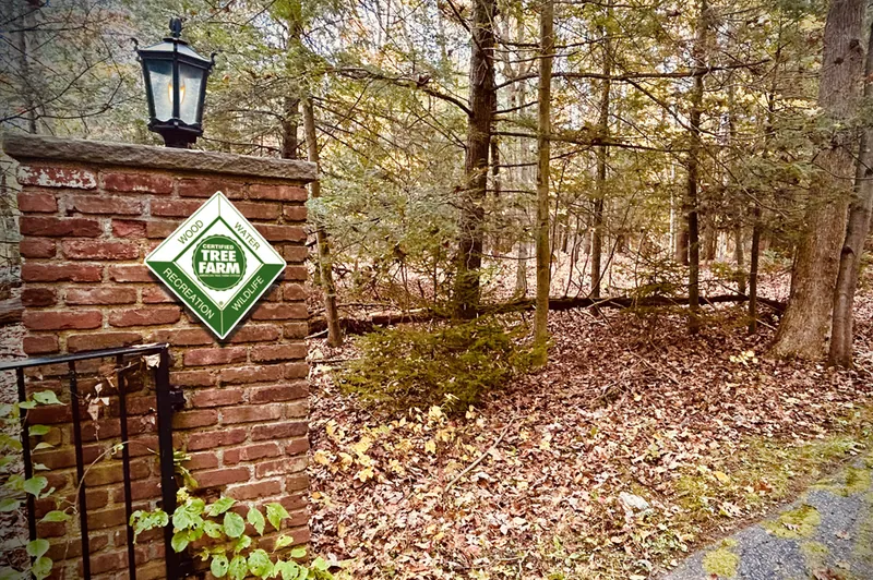 Tree Farm certification sign at the Idylease entrance
